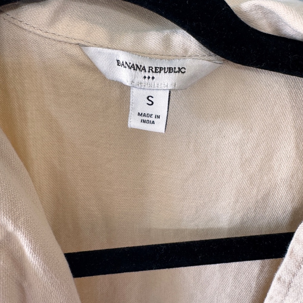 Banana Republic Cream Button-Up Jumpsuit - Picture 3 of 8